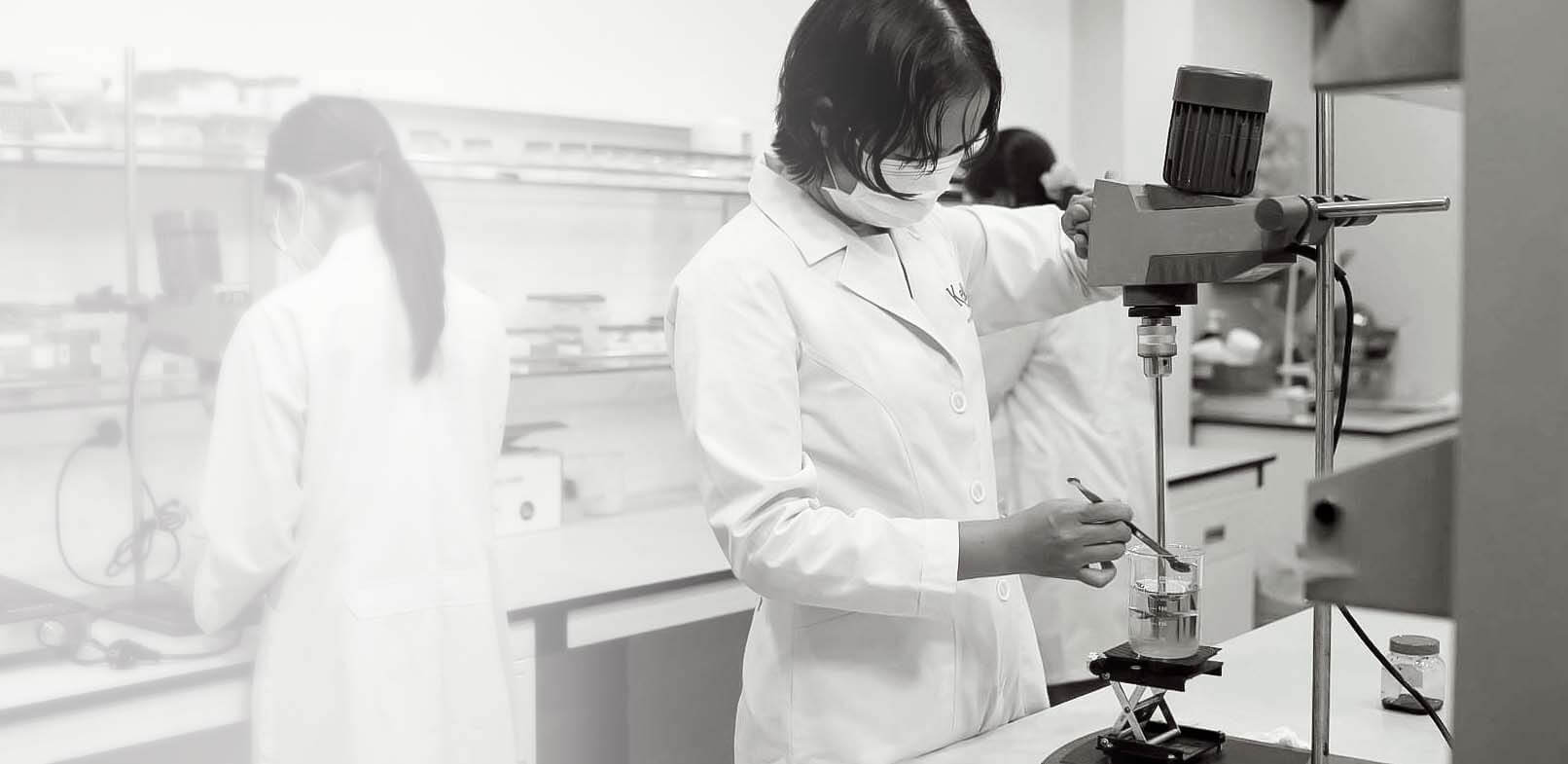 Phát triển các giải pháp chăm sóc tóc